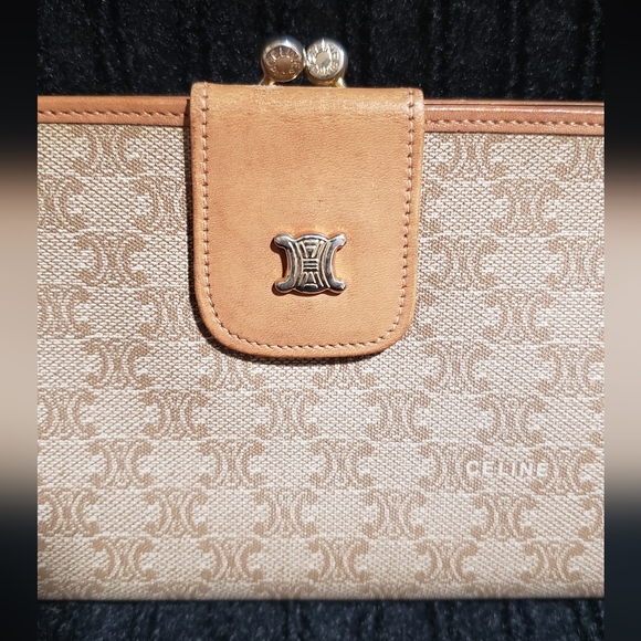 Vintage Celine Macadam Triomphe Light Beige Long Leather Checkbook Wallet - Picture 4 of 11